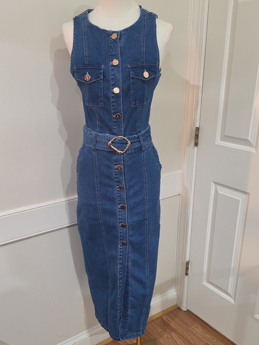 Haute Monde Denim Midi Dress - Tag Size M (Fits Like a Small / US 4)